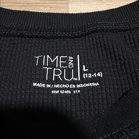 Brand New Women’s Black Thermal - Picture 2 of 2